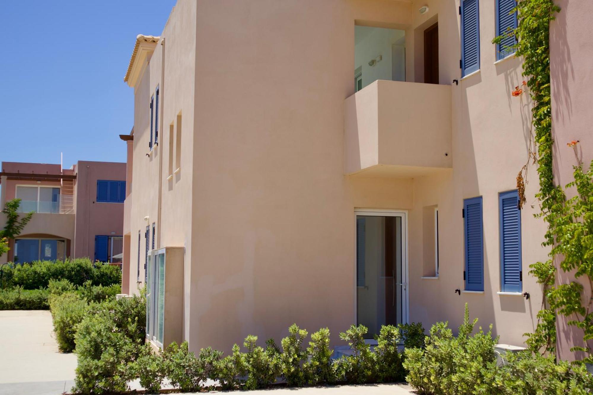 Resitour - Aphrodite Beachfront Pirgos Psilonerou 部屋 写真